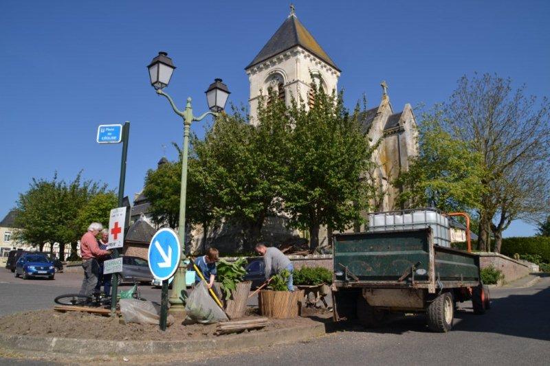 A présent carrefour de l'église